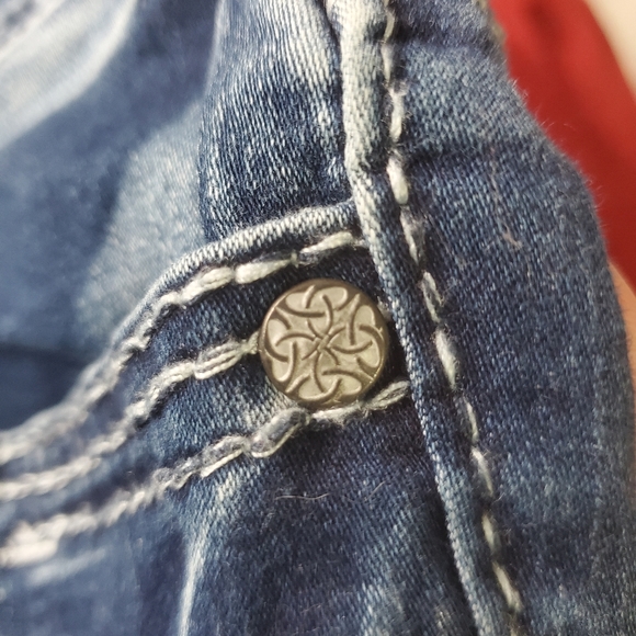 Amethyst Junior-Plus Flare Jeans - Picture 7 of 15